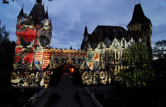 Utazás az adatszférába, Budapest, 2007. szeptember 28. – október 2.: az archívum galériájának 5. fényképe (36 közül)