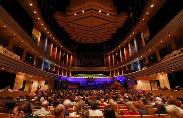 Szilvia Karaszy concert evening, MÜPA Palace of Arts: photograph 17 of 17 in the archive's gallery