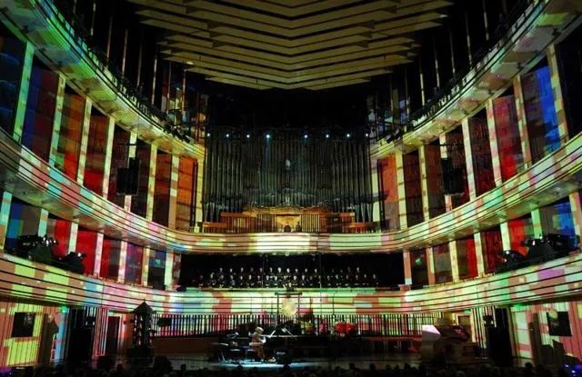 Szilvia Karaszy concert evening, MÜPA Palace of Arts: photograph 2 of 17 in the archive's gallery