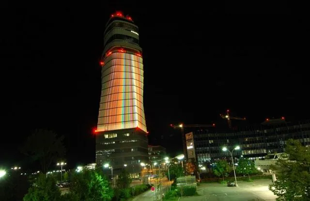 Light Art Installation Demo, Vienna International Airport (VIE): photograph 16 of 37 in the archive's gallery